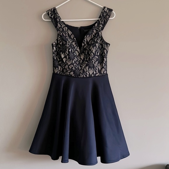Juniors' Glitter Lace Fit & Flare Dress - Picture 2 of 8